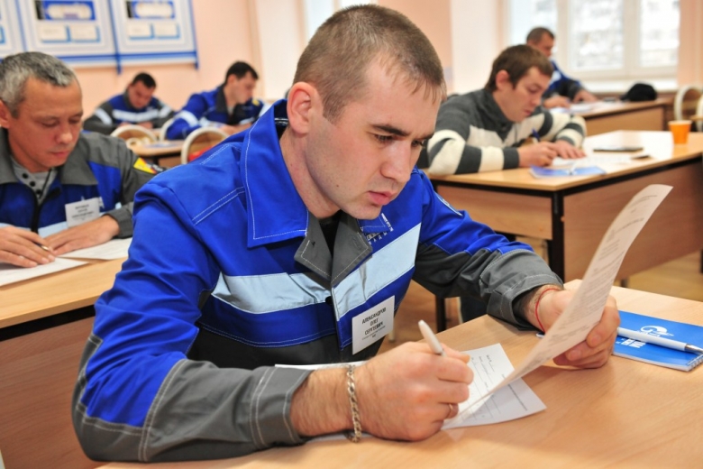 Олег Александров, слесарь-ремонтник Управления «Ямалэнергогаз»