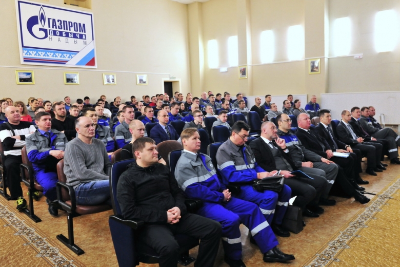 Коллективы промыслов интересовало оснащение спортивных залов, ремонт бани и качество спецодежды