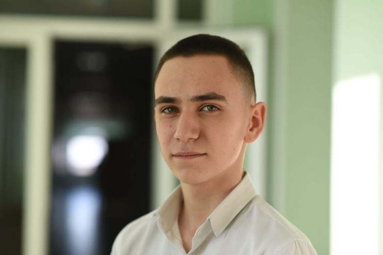Дмитрий Картуз
